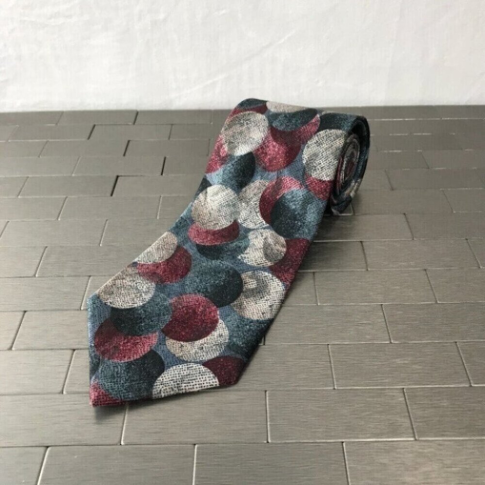 Lark Neck Tie Mens 3.75x56 100% Polyester Multicolor Sphere Classic Basic Retro